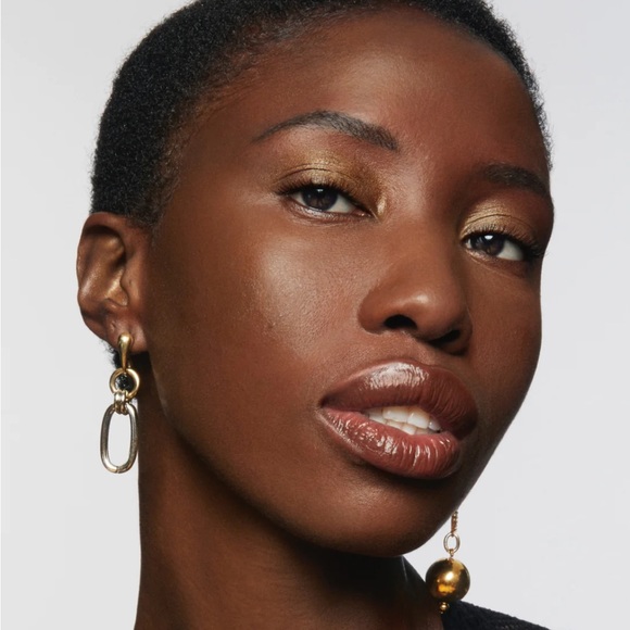 MILK MAKEUP Pore Eclipse Mattifying + Blurring Makeup Primer with Niacinamide - Picture 9 of 16